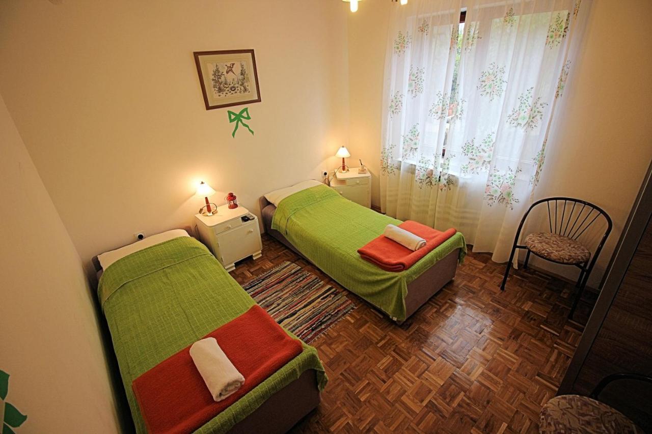 Guesthouse Marija Novi Vinodolski Exterior foto